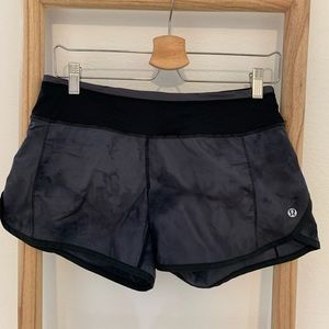 Lululemon black tie dye running shorts size 4